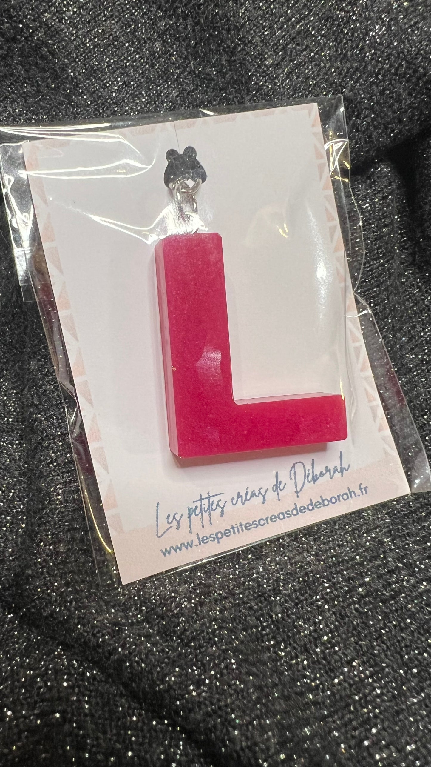 Lettre en résine
