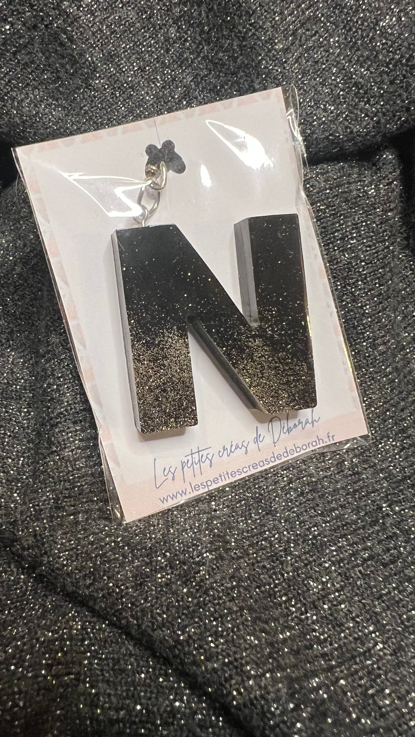 Lettre en résine
