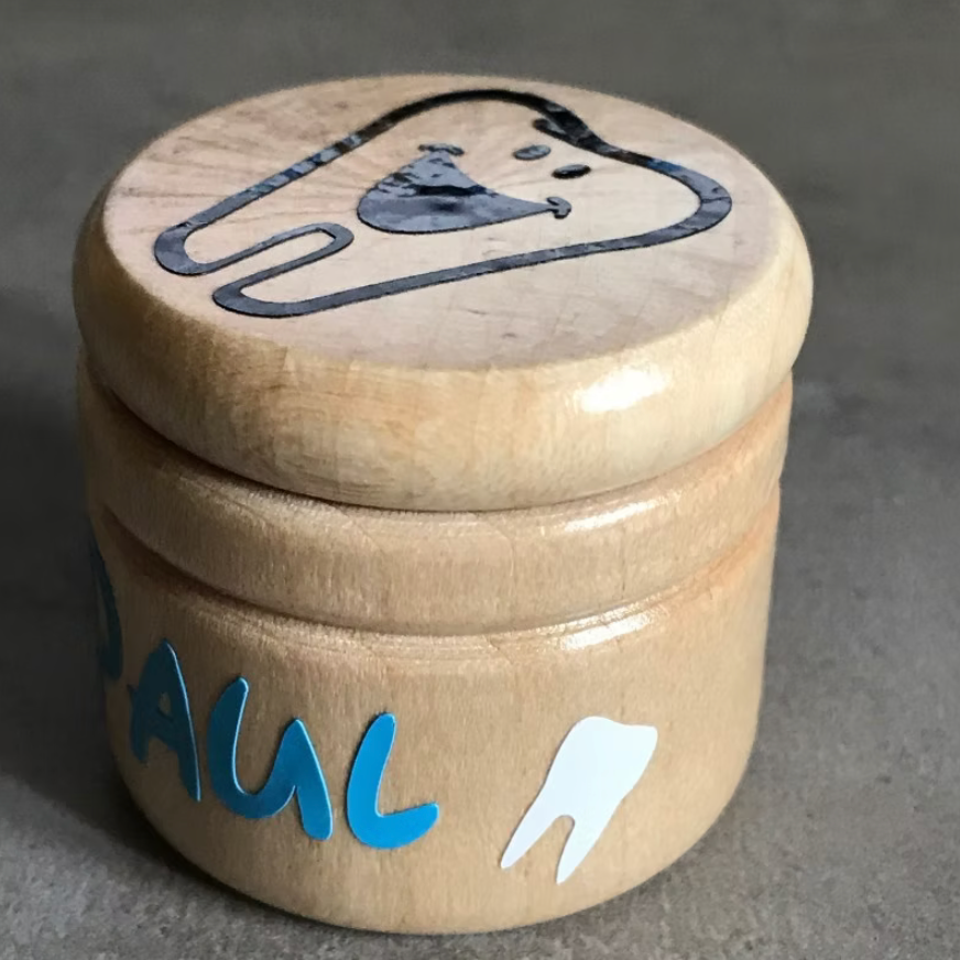Boite à dents en bois