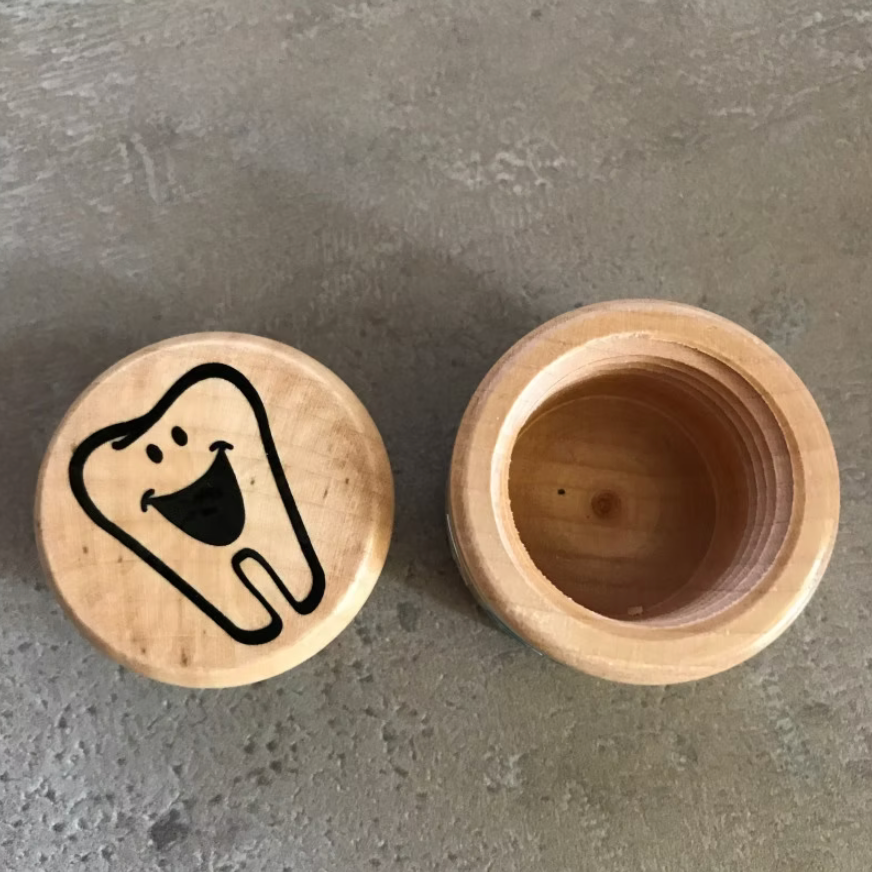 Boite à dents en bois